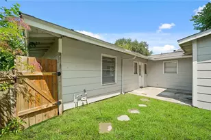 5822 Glenhurst Dr, Houston, TX 77033 - Photo 22