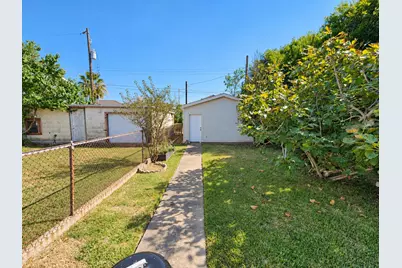 5507 Avenue P, Galveston, TX 77551 - Photo 14