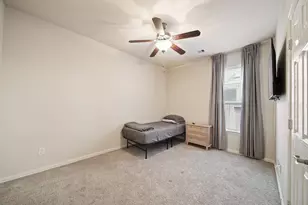 13739 McKinney Creek Ln, Houston, TX 77044 - Photo 16