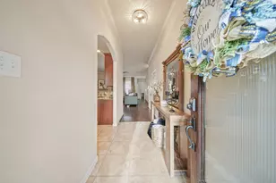 13739 McKinney Creek Ln, Houston, TX 77044 - Photo 2