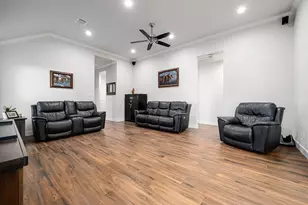 91 Hillsborough Dr, Huntsville, TX 77340 - Photo 12