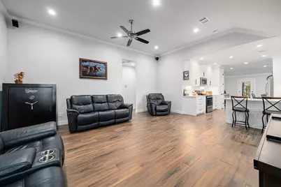 91 Hillsborough Drive, Huntsville, TX 77340 - Photo 10