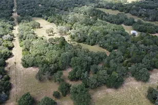 5796 Co Rd 122, Hallettsville, TX 77964 - Photo 1