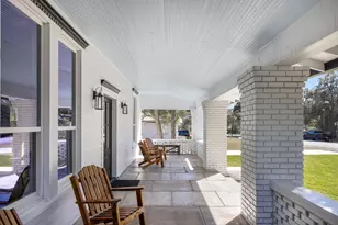 452 N Jackson St, La Grange, TX 78945 - Photo 2