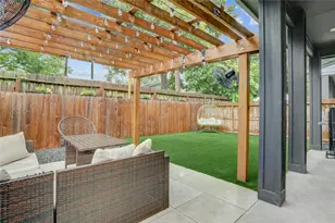 115 E 44th St, Houston, TX 77018 - Photo 22