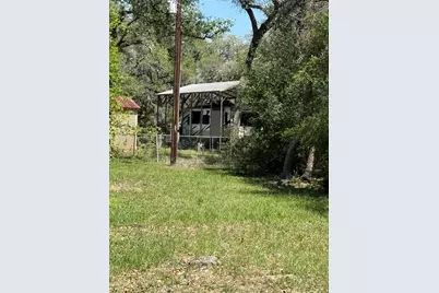 1222 Cr 2152, Rock Island, TX 77470 - Photo 12