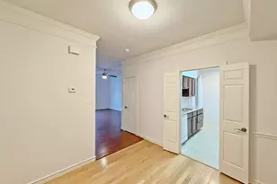 2700 Revere St, Houston, TX 77098 - Photo 6