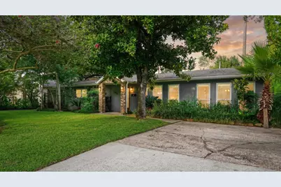 1320 Woodvine Drive, Houston, TX 77055 - Photo 2