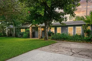 1320 Woodvine Dr, Houston, TX 77055 - Photo 2