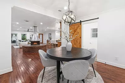 1320 Woodvine Drive, Houston, TX 77055 - Photo 18