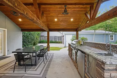 1320 Woodvine Drive, Houston, TX 77055 - Photo 6