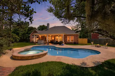 8902 Dakota Court, Missouri City, TX 77459 - Photo 2