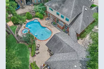 14 Kenmare Court, The Woodlands, TX 77382 - Photo 6
