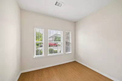 7534 Abbey Point Lane, Houston, TX 77049 - Photo 6