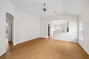 7534 Abbey Point Ln, Houston, TX 77049 - Photo 2