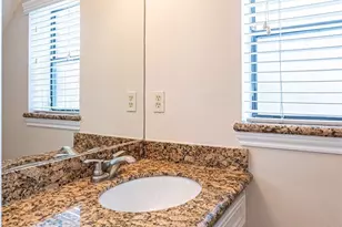 2306 Potomac Dr, Houston, TX 77057 - Photo 14