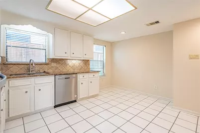 2306 Potomac Drive #B, Houston, TX 77057 - Photo 14