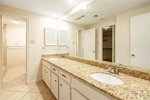 2306 Potomac Dr, Houston, TX 77057 - Photo 12