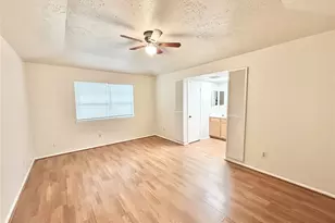 2218 Green Knoll Dr, Houston, TX 77067 - Photo 14