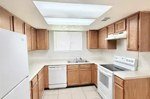2218 Green Knoll Dr, Houston, TX 77067 - Photo 12