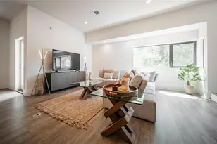 2212 Francis St, Houston, TX 77004 - Photo 1