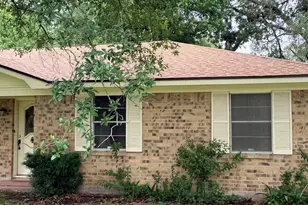 708 1st St, Winnie, TX 77665 - Photo 2