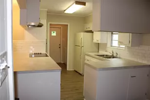 708 1st St, Winnie, TX 77665 - Photo 12