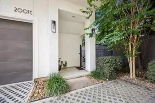 2007 Brun St, Houston, TX 77019 - Photo 2