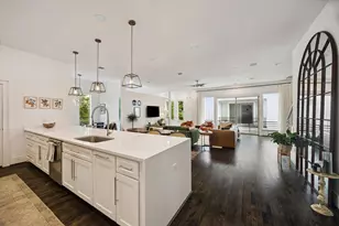 2007 Brun St, Houston, TX 77019 - Photo 12