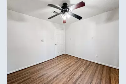 132 Grothe Lane, Houston, TX 77022 - Photo 12