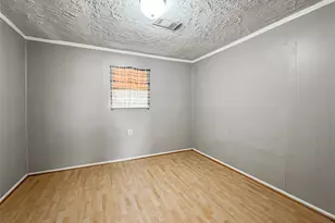 132 Grothe Ln, Houston, TX 77022 - Photo 26