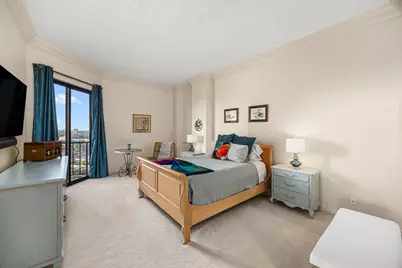 3350 McCue Road #2302, Houston, TX 77056 - Photo 14