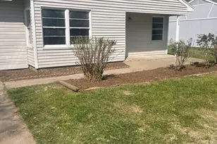 1005 Southampton St, Angleton, TX 77515 - Photo 2