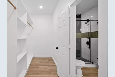 1504 W Blum Street #B, Alvin, TX 77511 - Photo 16