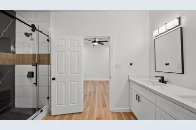 1504 W Blum Street #B, Alvin, TX 77511 - Photo 14