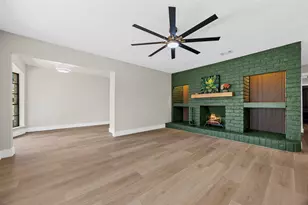 16910 David Glen Dr, Friendswood, TX 77546 - Photo 4