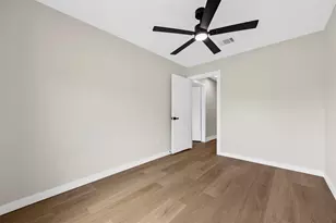 16910 David Glen Dr, Friendswood, TX 77546 - Photo 12