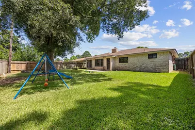16910 David Glen Drive, Friendswood, TX 77546 - Photo 22