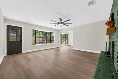 16910 David Glen Drive, Friendswood, TX 77546 - Photo 4