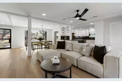 5934 Dumfries Drive, Houston, TX 77096 - Photo 16