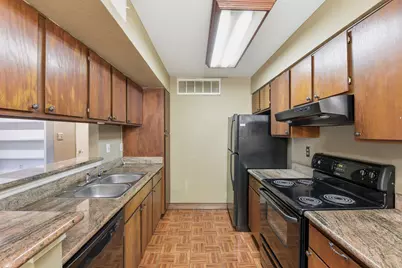 12905 Woodforest Boulevard #711, Houston, TX 77015 - Photo 14