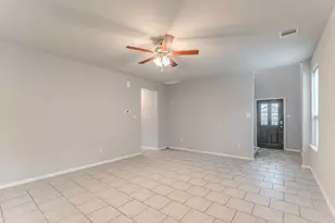 25706 Boxwood Hedge Ln, Tomball, TX 77375 - Photo 8