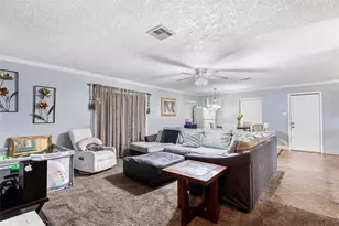 13930 Rawlings St, Humble, TX 77396 - Photo 16