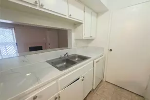 12511 Ashford Meadow Dr, Houston, TX 77082 - Photo 10