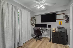 109 Southern Oaks Dr, Lake Jackson, TX 77566 - Photo 20
