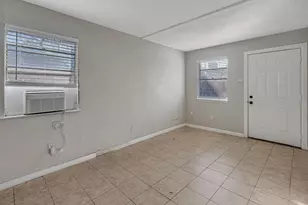4718 Carmen St, Houston, TX 77033 - Photo 12