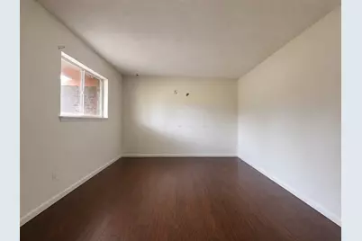 905 E Columbus Drive, Wharton, TX 77488 - Photo 6