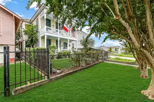 4506 Avenue K, Galveston, TX 77551 - Photo 2