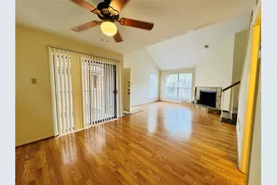 3100 Walnut Bend Lane #324, Houston, TX 77042 - Photo 4