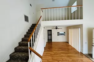 3100 Walnut Bend Ln, Houston, TX 77042 - Photo 2